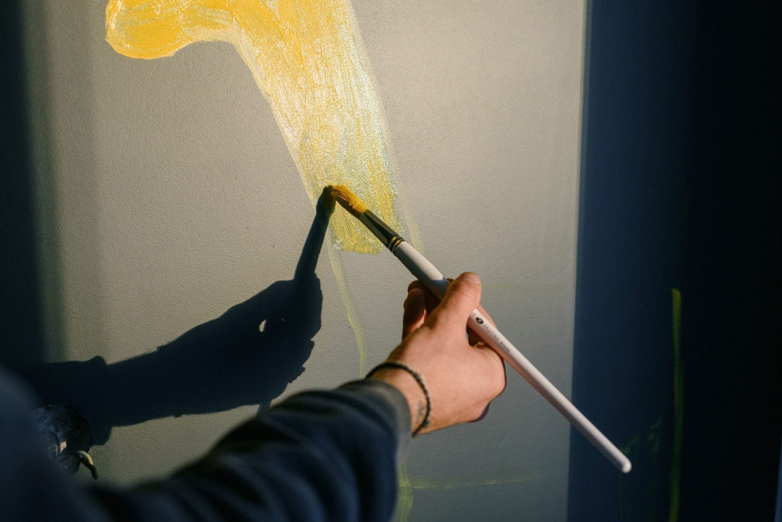 Is my artwork going to fade? How to protect artwork from damage (Canvas painting and paper)