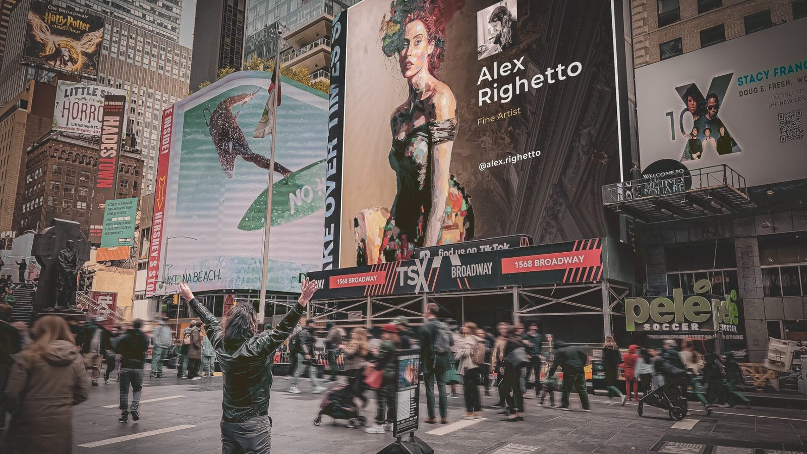 Times Square: The Exciting Journey of Mona Lisa's Daughter Painting 8 IMG 3844 topaz enhance faceai uai