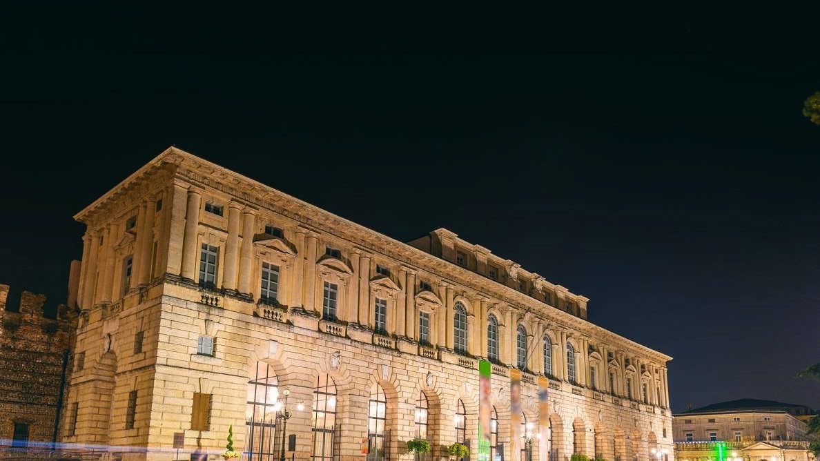 "Romeo and Juliet: The Metamorphosis" in Verona - A Solo Art Exhibition by Alex Righetto 3 Night view of Palazzo della Gran Guardia in the heart of Verona.
