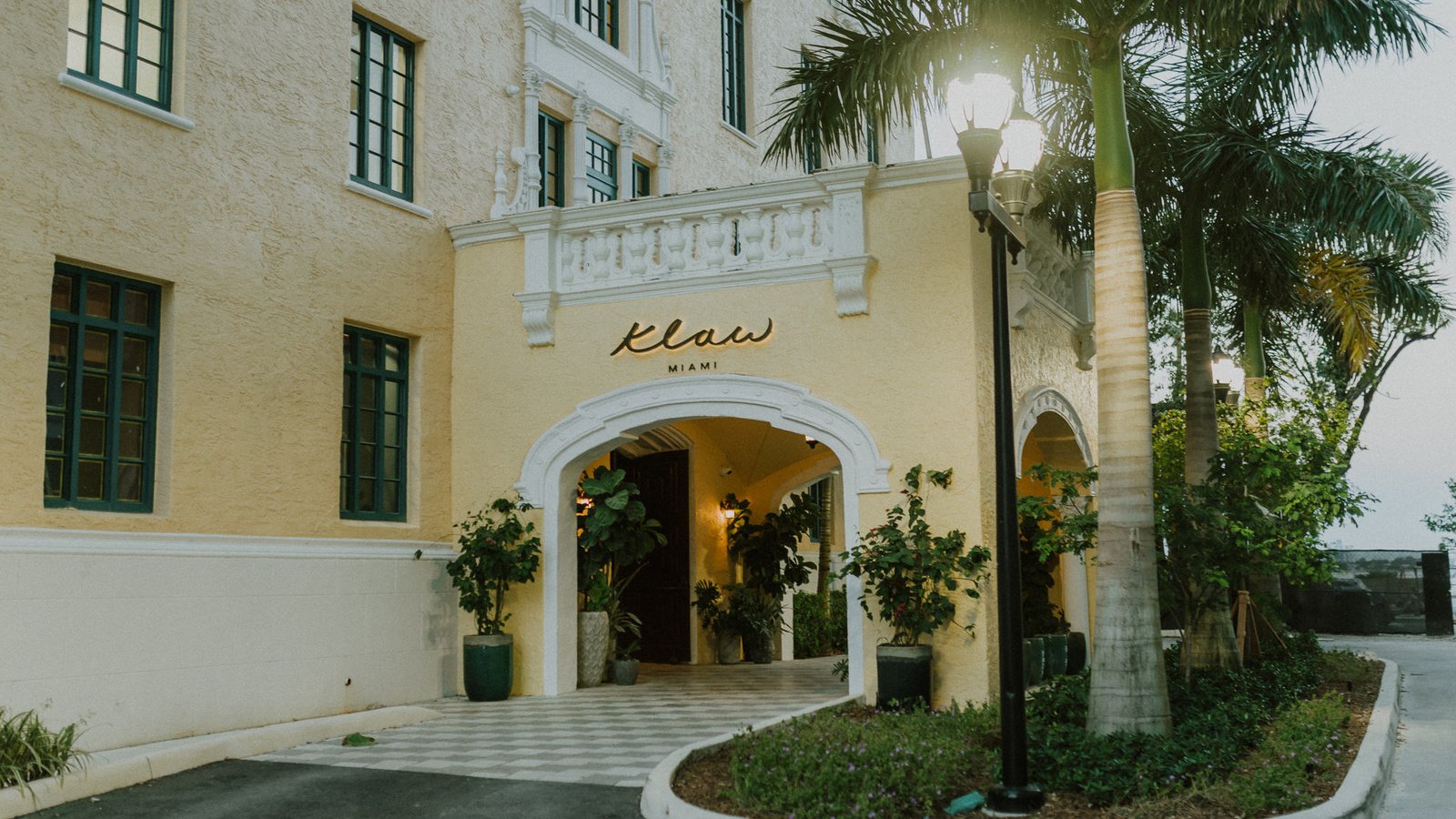 LVL_3805 9 LVL 3805 uai